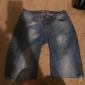 APPLE BOTTOM JEANS !!!!